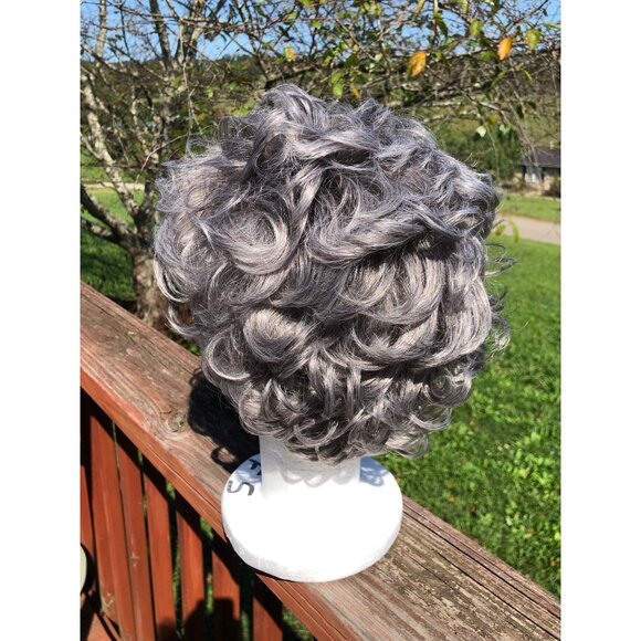 Wig Short Curly Gray With Bangs Silver Layered Hair Wavy Grey Womens - Picture 4 of 13